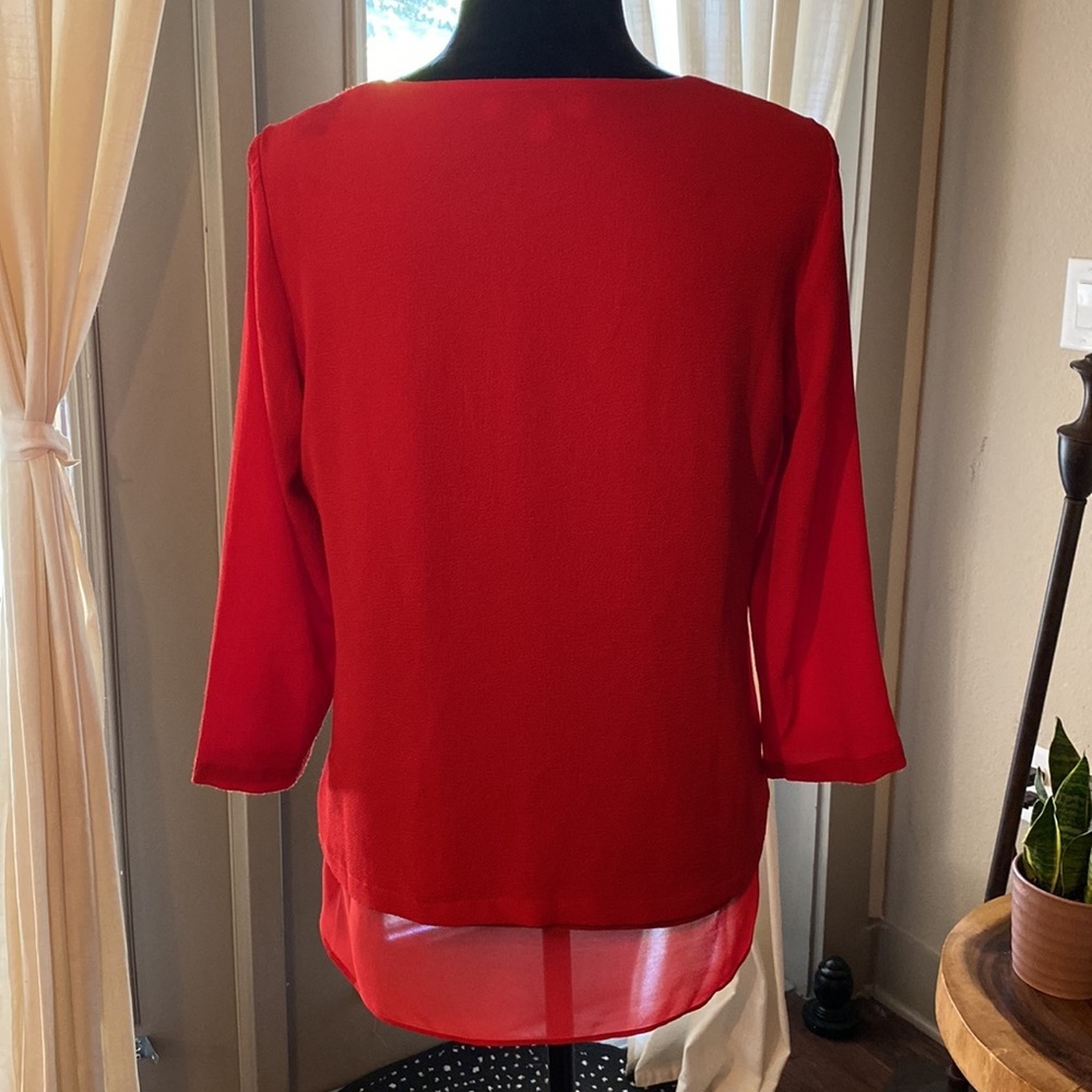 ROSE & OLIVE red womens blouse business casual shirt Medium ladies top - Picture 2 of 6